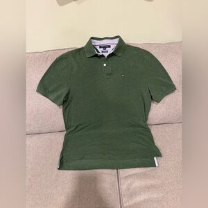 Men’s Tommy Hilfiger classic fit polo size M rich forest green